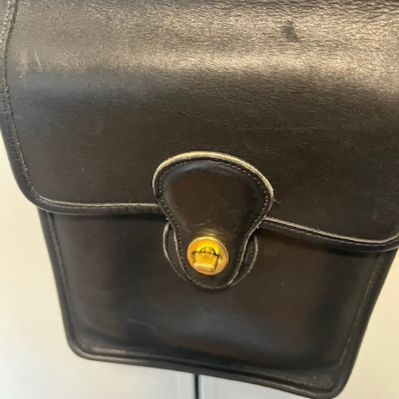 Coach Handbags - Coach Vintage 9930 Murphy Cross Body